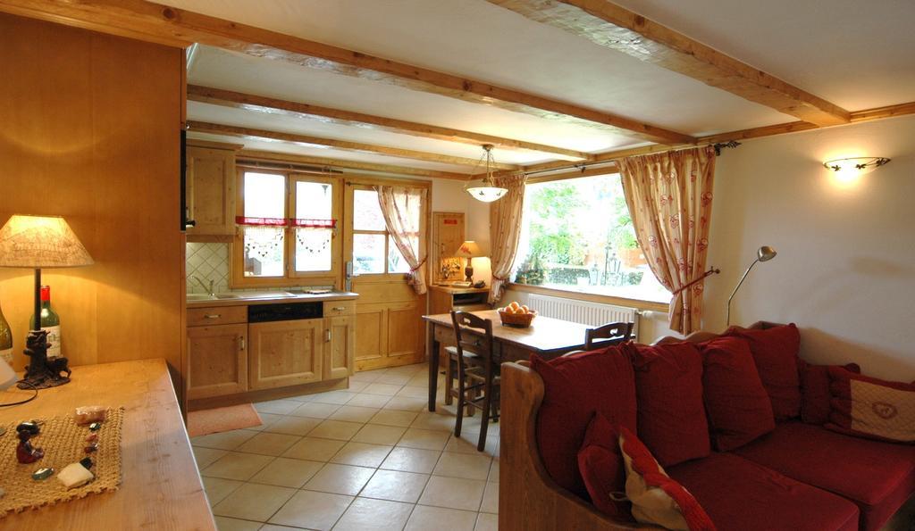 Appart 4 Pers 3 Etoiles Proximite Lac Et Remontees Courchevel Le Praz - Arrayanes 객실 사진