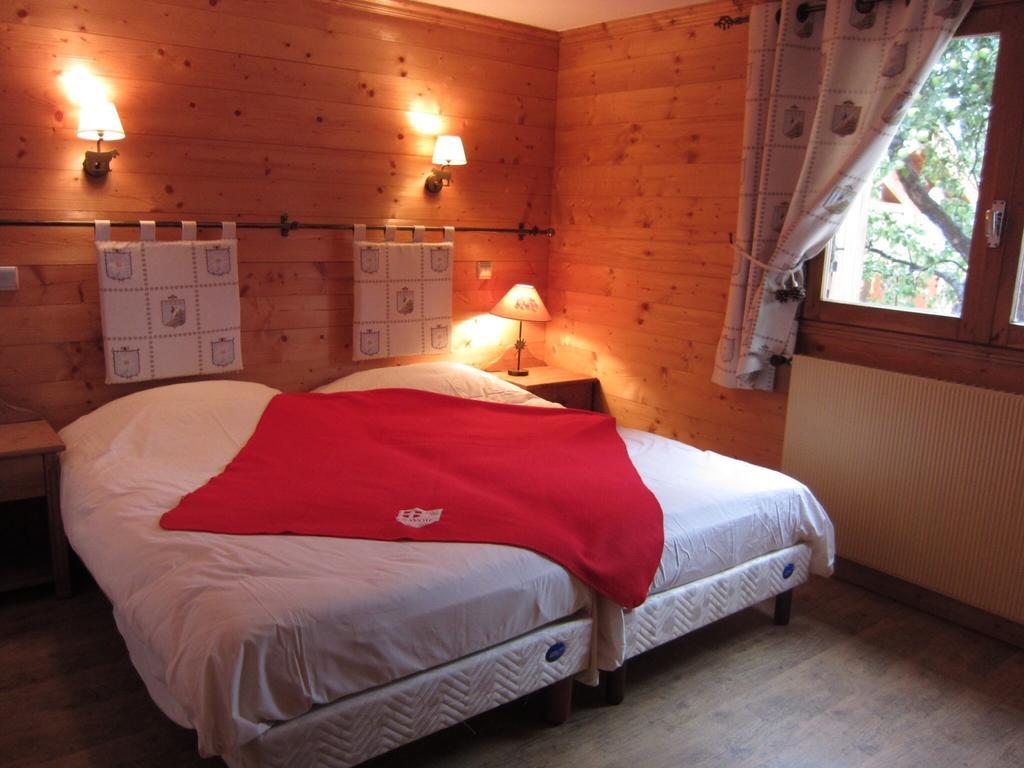 Appart 4 Pers 3 Etoiles Proximite Lac Et Remontees Courchevel Le Praz - Arrayanes 객실 사진